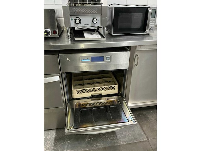 Winterhalter - uc-m - korvenvaatwasmachine - afbeelding 3 van  3