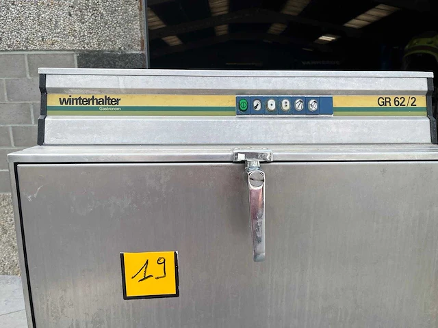 Winterhalter gr 62/2 winterhalter gr 62/2 – roestvrijstalen industriële vaatwasser 10 kw – professionele catering - afbeelding 1 van  8