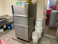 Winterhalter gs 640 korvenvaatwasmachine