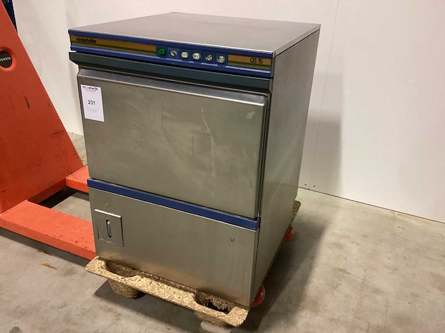 Winterhalter gs15 korvenvaatwasmachine - afbeelding 3 van  6