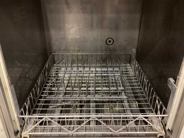 Winterhalter gs640 korvenvaatwasmachine - afbeelding 6 van  9