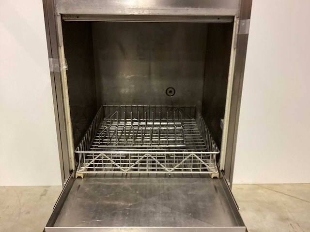 Winterhalter gs640 korvenvaatwasmachine - afbeelding 8 van  9