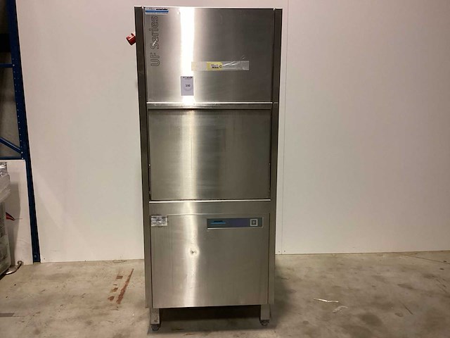 Winterhalter uc korvenvaatwasmachine - afbeelding 1 van  5
