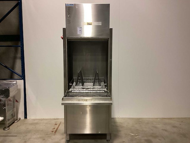 Winterhalter uc korvenvaatwasmachine - afbeelding 2 van  5