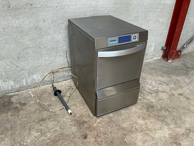 Winterhalter voorlader glazenvaatwasmachine - afbeelding 1 van  5