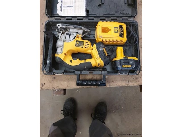 Wipzaag dewalt dc 330 - afbeelding 1 van  1