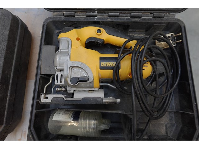 Wipzaag + schuurmachine dewalt - afbeelding 2 van  8