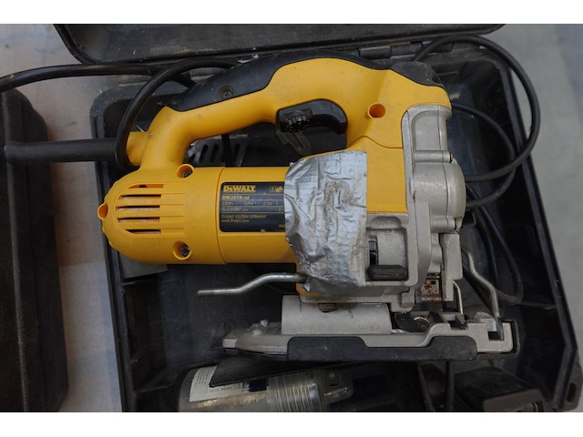 Wipzaag + schuurmachine dewalt - afbeelding 3 van  8