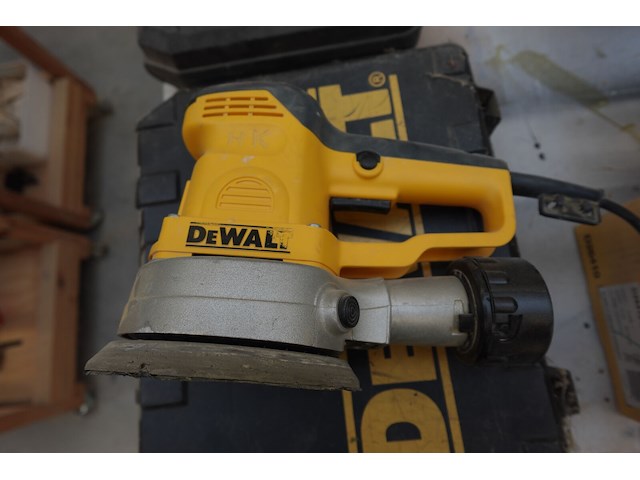 Wipzaag + schuurmachine dewalt - afbeelding 6 van  8