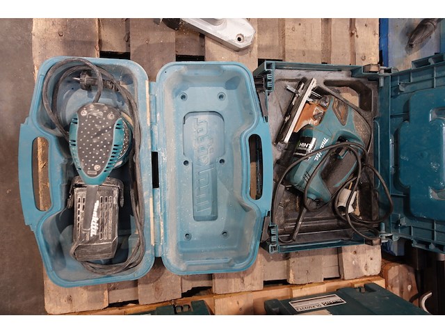 Wipzaag + schuurmachine makita - afbeelding 1 van  5