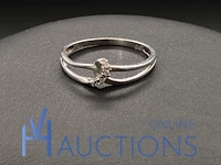 Witgouden ring bezet met diamant en robijn 9 karaat - afbeelding 2 van  7