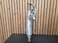 Witkoperen handwaterpomp - afbeelding 1 van  5