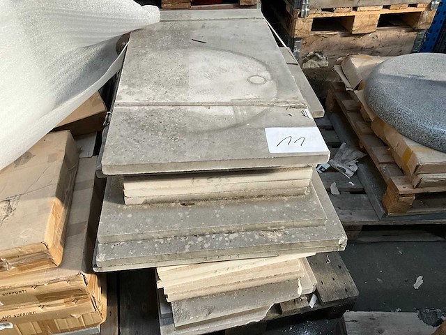 Witsteen tegels 1 pallet - afbeelding 2 van  3