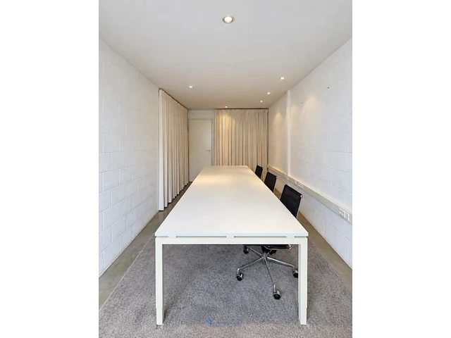 Witte abc bureau- / vergadertafel – 380 × 120 cm - afbeelding 1 van  2