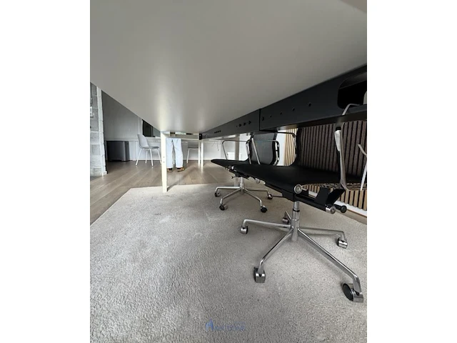 Witte bureau- / vergadertafel met kabelgoot – 200 × 100 cm - afbeelding 2 van  2