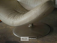Witte lederen retro draaizetel - afbeelding 3 van  4