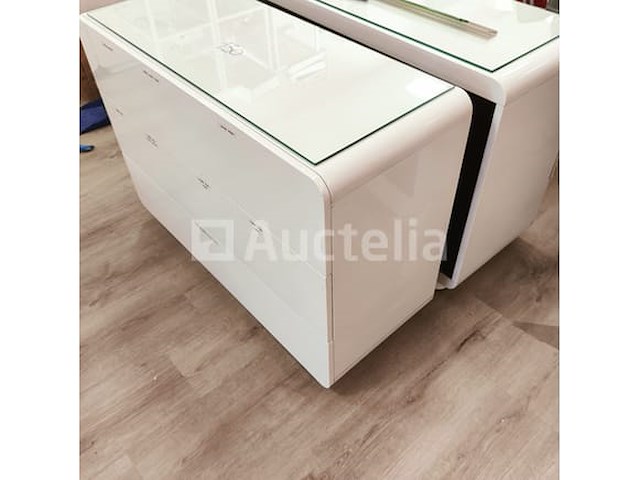 Witte opslagkast met drie laden en glas - afbeelding 2 van  4