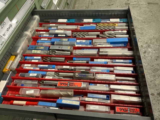 Wnt en yg1 grote partij hssco en hardmetalen frezen - afbeelding 1 van  11