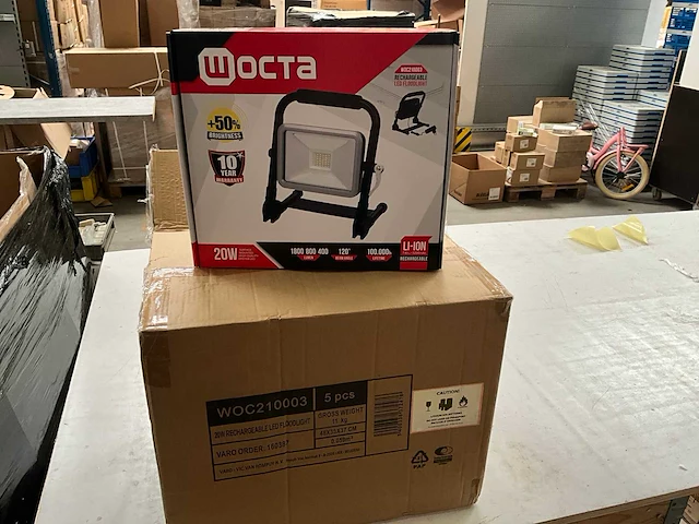 Wocta bouwlamp led kantelbaar op accu 20w 400/800/400 lumen (5x) - afbeelding 1 van  4