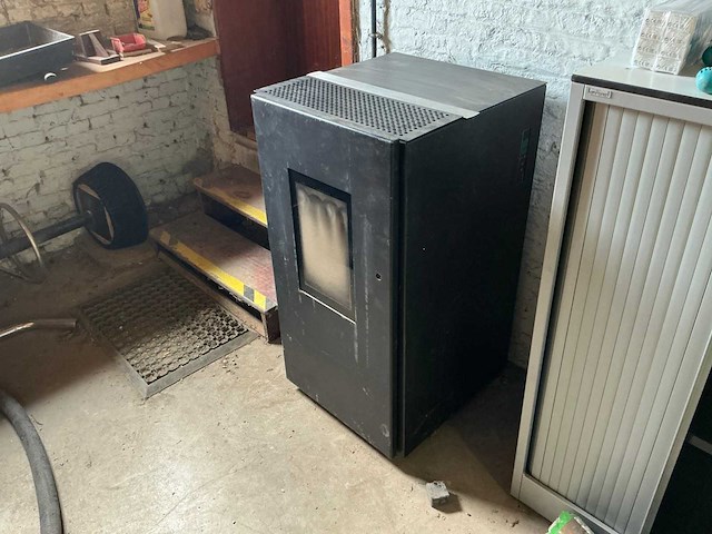 Wodtke po 04.5-12e pelletkachel - afbeelding 1 van  13