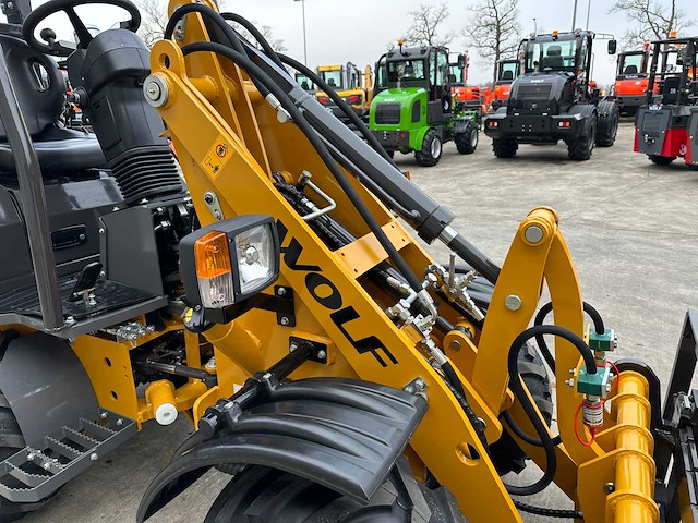 Wolf - 2025 - mini 750 - shovel - afbeelding 11 van  42