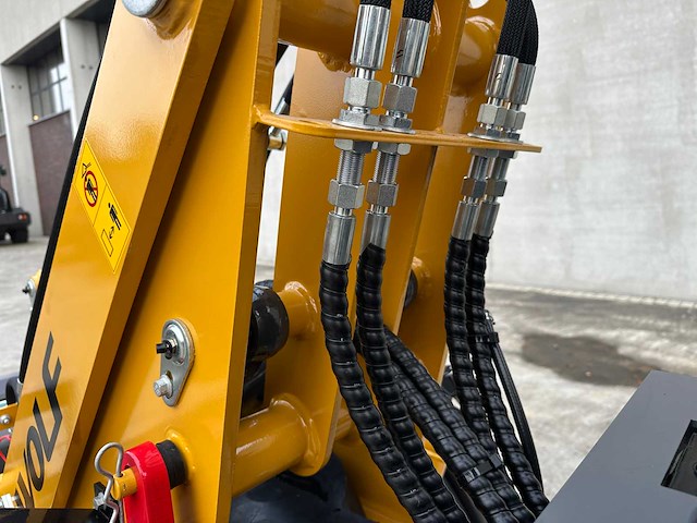 Wolf - 2025 - mini 750 - shovel - afbeelding 20 van  42