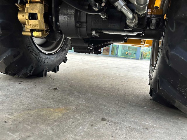 Wolf - 2025 - mini 750 - shovel - afbeelding 22 van  42