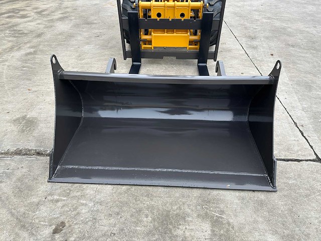 Wolf - 2025 - mini 750 - shovel - afbeelding 42 van  42