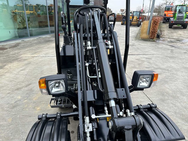 Wolf - 2025 - mini 750 - wiellader mini 750 - afbeelding 8 van  37