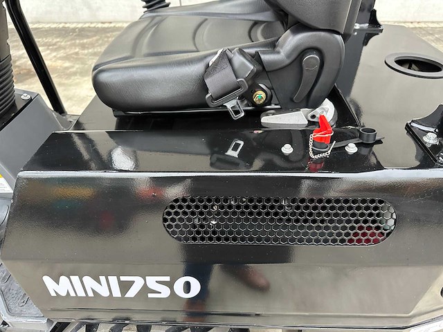 Wolf - 2025 - mini 750 - wiellader mini 750 - afbeelding 24 van  37