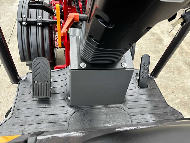 Wolf - 2025 - mini 750 - wiellader - afbeelding 29 van  42