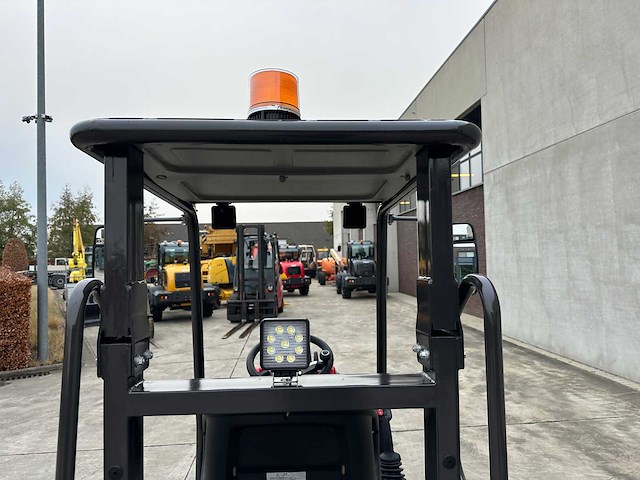 Wolf - 2025 - mini 750 - wiellader - afbeelding 33 van  42