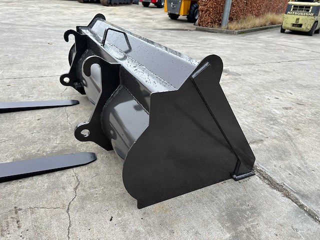 Wolf - 2025 - mini 780t - wiellader - afbeelding 2 van  45