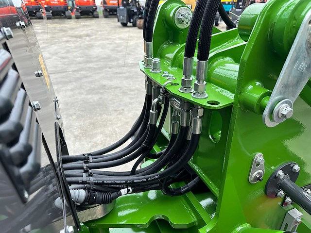 Wolf - 2025 - mini 780t - wiellader - afbeelding 10 van  45