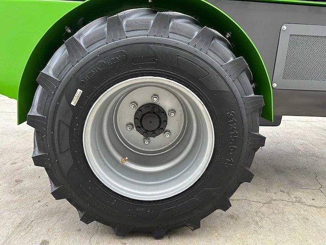 Wolf - 2025 - mini 780t - wiellader - afbeelding 27 van  45