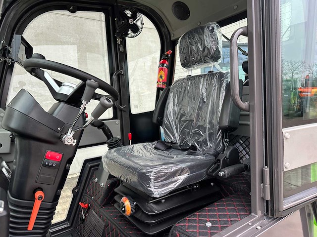 Wolf - 2025 - mini 780t - wiellader - afbeelding 29 van  45