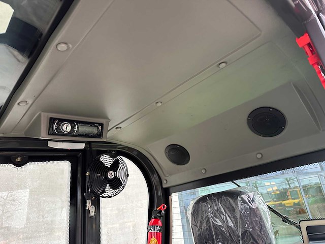 Wolf - 2025 - mini 780t - wiellader - afbeelding 30 van  45