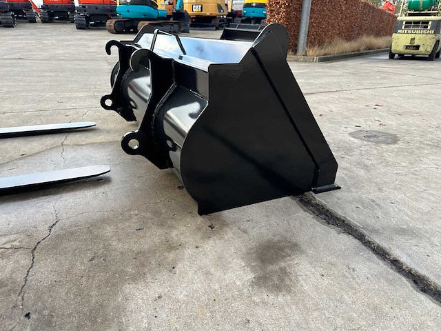 Wolf - 2025 - mini 780t - wiellader - afbeelding 2 van  47