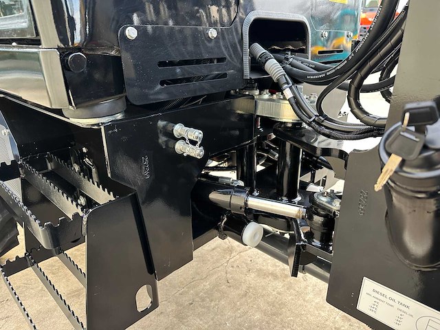 Wolf - 2025 - mini 780t - wiellader - afbeelding 9 van  47