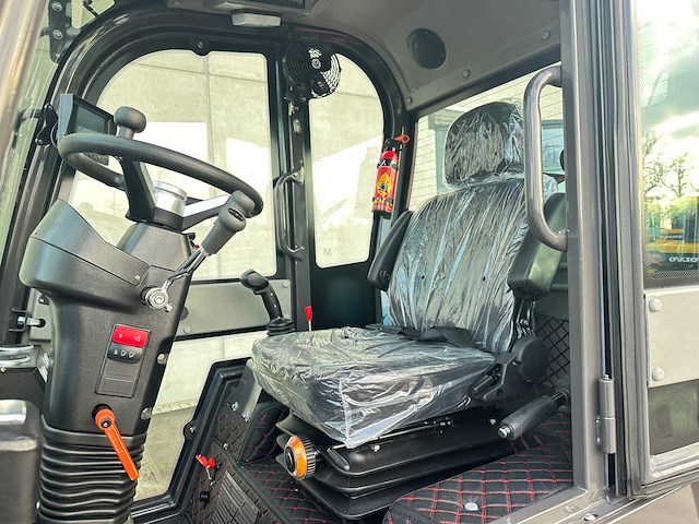 Wolf - 2025 - mini 780t - wolf wiellader - afbeelding 26 van  42
