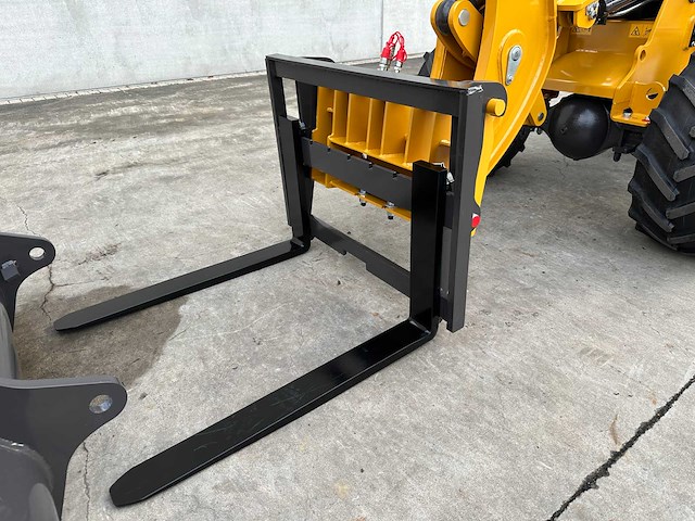 Wolf - 2025 - mini 780tt - wiellader wolf - afbeelding 3 van  53