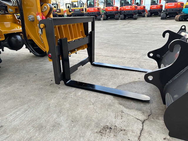 Wolf - 2025 - mini 780tt - wiellader wolf - afbeelding 4 van  53