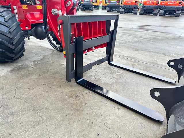 Wolf - 2025 - mini 780tt - wiellader - afbeelding 4 van  47