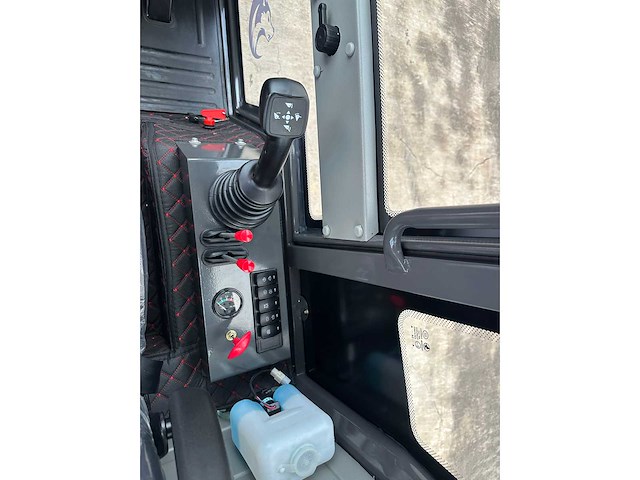 Wolf - 2025 - mini 780tt - wiellader - afbeelding 37 van  55