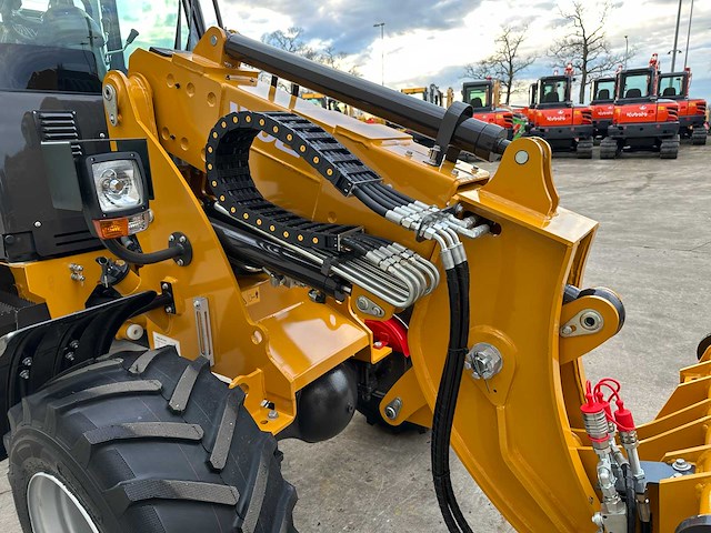 Wolf - 2025 - mini 780tt - wiellader - afbeelding 11 van  53