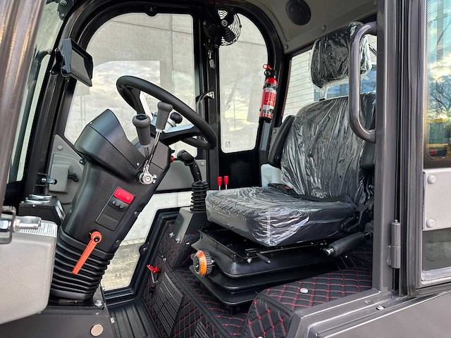 Wolf - 2025 - mini 780tt - wiellader - afbeelding 33 van  53