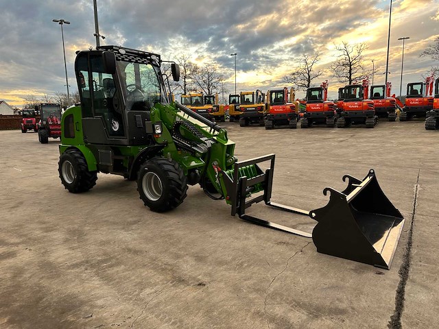Wolf - 2025 - mini 780tt - wiellader - afbeelding 40 van  55