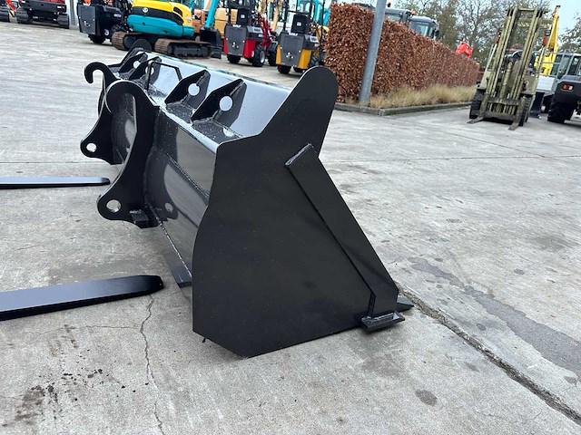 Wolf - 2025 - wl816t - wiellader - afbeelding 1 van  50