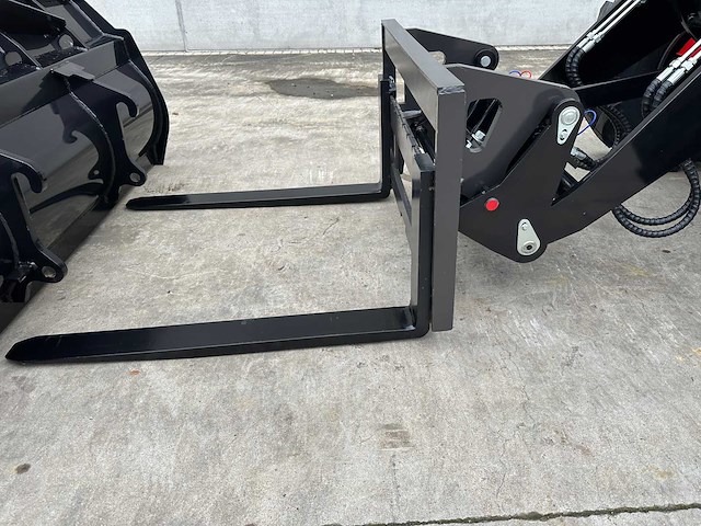 Wolf - 2025 - wl825 - wiellader - afbeelding 3 van  44