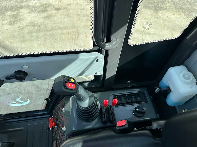 Wolf - 2026 - mini 780 ht - wiellader - afbeelding 28 van  44